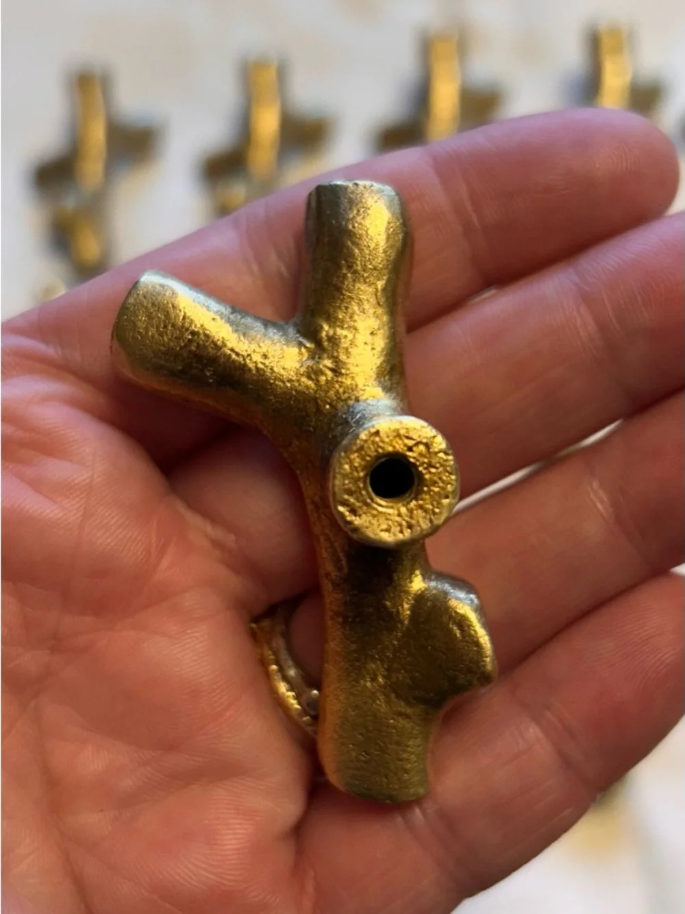 Michael Aram Gold Branch Twig Drawer Cabinet Pulls - Picture 2 of 5